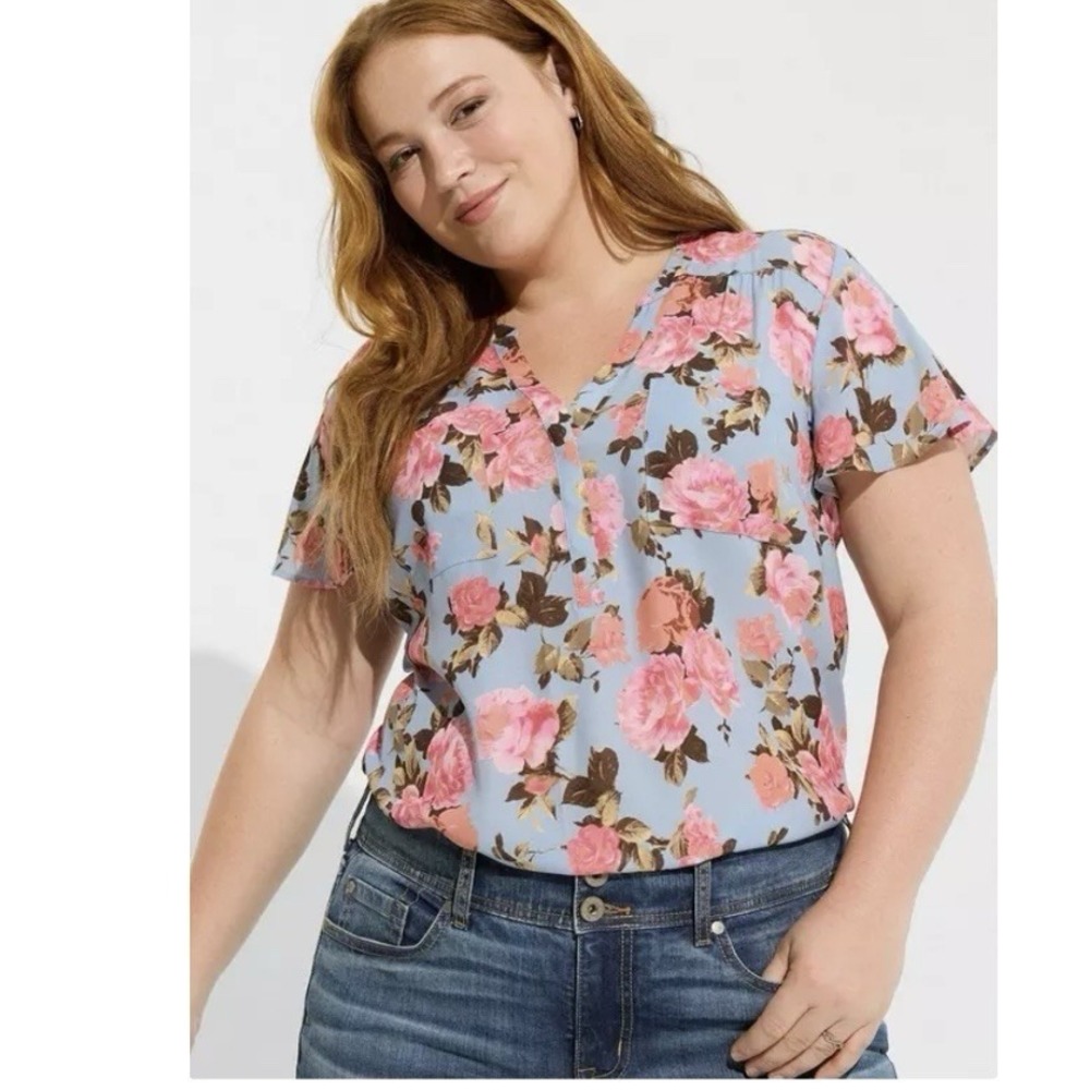 Torrid Harper Blue Floral Flutter Sleeve Blouse Size 5X